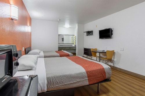 Motel 6 Anaheim -Buena Park image 24